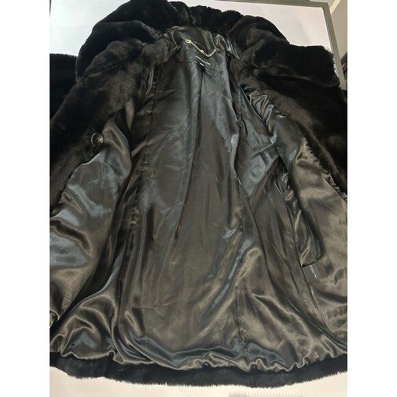 Women’s  Jones New York Faux Fur Jacket Beautiful Black Coat Button Size Small - Picture 9 of 11